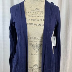 Navy lightweight sweater, no buttons